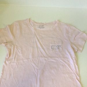 Girls vineyard vines worn look t shirt